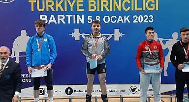 Ağrılı halterci Yusuf Ülker, Türkiye şampiyonu oldu