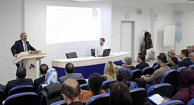 AİÇÜ'de kalite güvence sistemi değerlendirme toplantısı yapıldı
