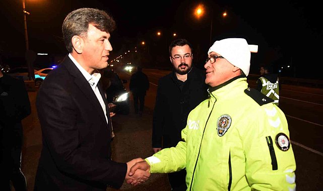 AK Parti İl Başkanı Çalışkan'dan sağlık personeli ve emniyet güçlerine yeni yıl ziyareti