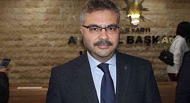 AK Parti İl Başkanı Özmen, adaylık için başkanlıkta istifasını açıkladı