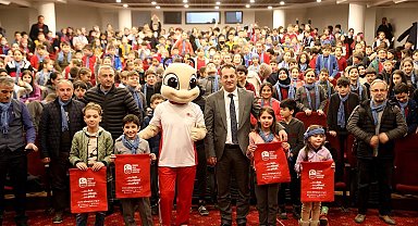 Akçaabat'ta 'Oli' çocuklarla buluştu