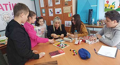 Aldoğan, kış okullarının ilk gününde öğrencilerle buluştu