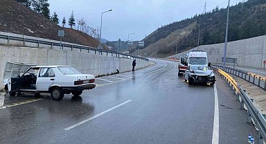 Amasya'da 3 aracın karıştığı kazada 6 yaralı
