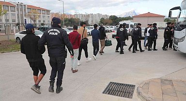 Antalya'da aranan 51 firari yakalandı
