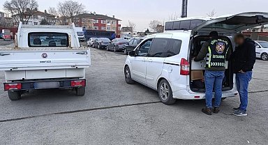 Arnavutköy'de trafiği tehlikeye atan kamyonet sürücüsü yakalandı