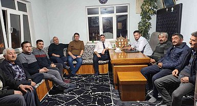Aslanapa'nın Çamdibi köyünde çiftçileri bilgilendirildi
