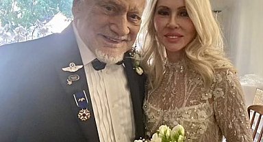 Ay'a ayak basan astronot 93 yaşında dördüncü kez evlendi