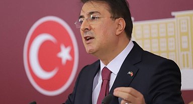 Aydemir: 'Bizi tarif eden eser siyasetidir'