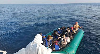 Ayvalık açıklarında 19 düzensiz göçmen kurtarıldı