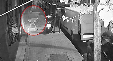 Bağcılar'da 20 yaşındaki genç alkolün etkisiyle bir binada yangın çıkardı