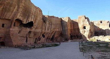 Bahar havalarına rağmen Güneydoğu'nun Efes'i boş kaldı