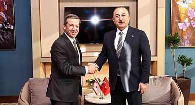 Bakan Çavuşoğlu, KKTC'li mevkidaşı Ertuğruloğlu ile görüştü