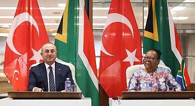 Bakan Çavuşoğlu: " Biz savaşın müzakere masasında sona ereceğine inanıyoruz"