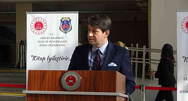 Bakırköy Adalet Sarayı'nda kitap bağış standı kuruldu