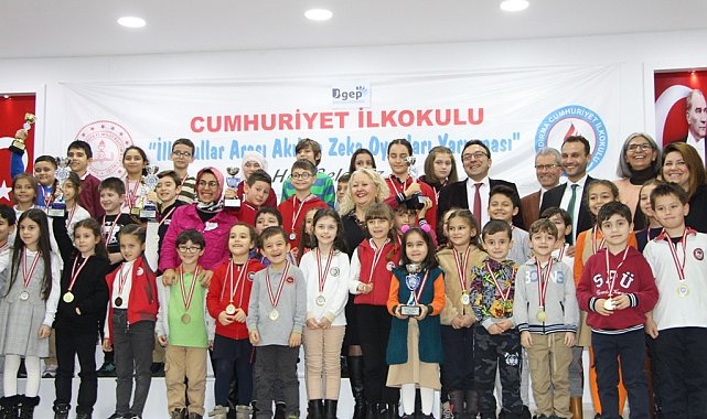 Bandırma da akıl ve zekâ oyunlarında kazananlar ödüllerini aldılar