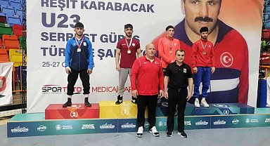 BARÜ'lü Milli Sporcu Emre Kural, Türkiye şampiyonu oldu