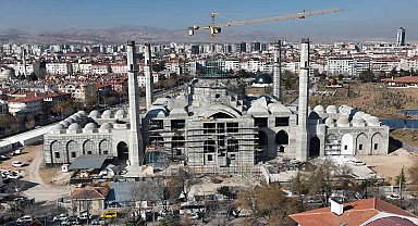 Başkan Altay Millet Bahçesi Ulu Cami inşaatını inceledi