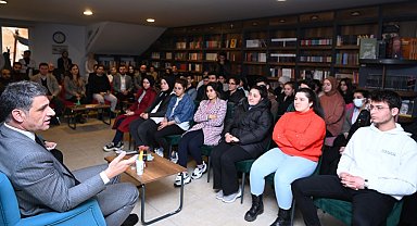 Başkan Kocaman gençlerle tecrübelerini paylaştı