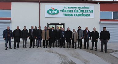 Başkan Pekmezci, Gümüşhaneli başkanları ağırladı