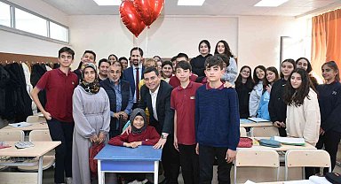 Başkan Tütüncü'den, kendisi ile tanışmak isteyen genç kıza doğum günü sürprizi