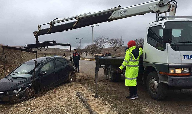 Batman'da takla atan otomobilin sürücüsü yaralandı