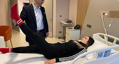 Bel fıtığı olan üç aylık hamile öğretmene başarılı operasyon
