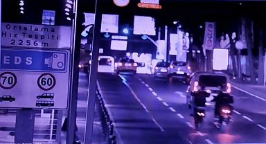 Beşiktaş'ta motosikletli 3 gencin öldüğü kaza kamerada