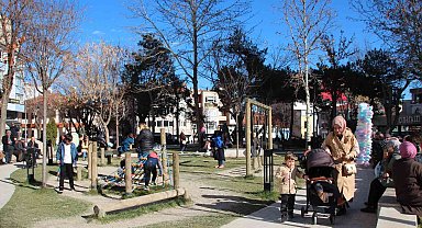 Bilecikliler güzel havanın tadını çıkardı