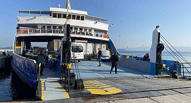 Bozcaada ve Gökçeada'ya fırtına nedeniyle yarınki tüm feribot seferleri iptal edildi