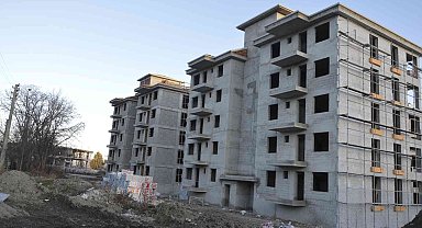 Burdur'da inşaattan düşen işçi ağır yaralandı