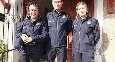 Burhaniye'de kadın zabıtalar takdir topladı