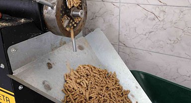 Büyükşehir 11 ton hayvan maması üretti