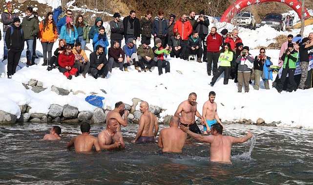 Buz gibi sularda yapılan şenlik 14 Ocak'ta başlayacak