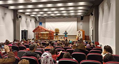 Çameli'nde çocuklar tiyatro heyecanı yaşadı
