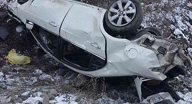 Cenaze yolunda trafik kazası: 6 yaralı