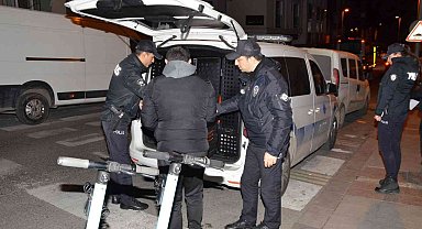 Çeşitli suçlardan hapis cezasıyla aranan 8 kişiye gözaltı