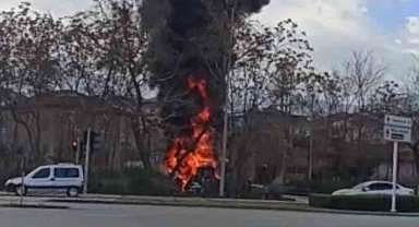 Çiçekçide çıkan yangın korkuttu