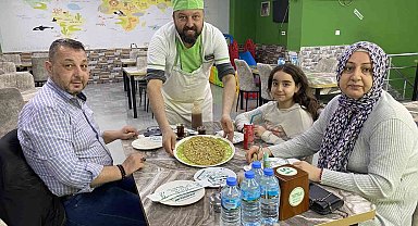 Coğrafi işaretli ürün 'künar'la hazırlanan 'tahinli pide' damak çatlatıyor