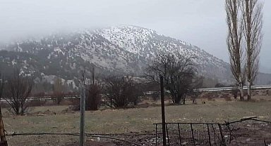Denizli'ye yılın ilk karı düştü