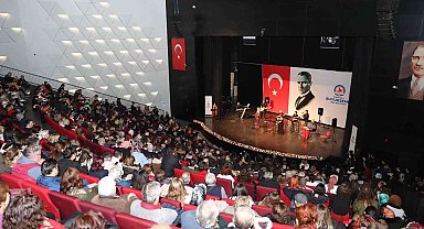 Denizlililer 1970-80'lerin unutulmaz şarkıları ile coştu