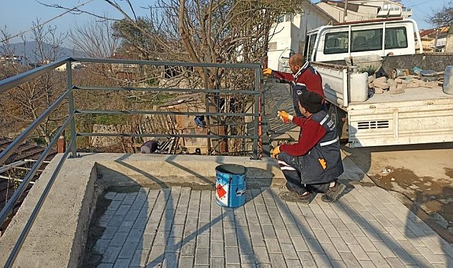Derince'de boş araziler temizlendi, cadde ve sokaklar pırıl pırıl oldu