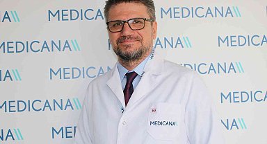 Dermatoloji Uzmanı Dr. Bostancı: "Sigarayı bırak genç kal"