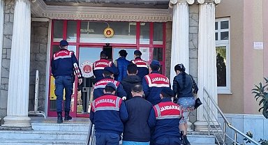 Didim'de 3 göçmen kaçakçısı yakalandı
