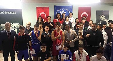 Didimli boksörler Aydın'dan madalyaları topladı
