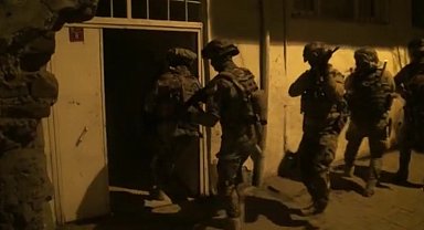Diyarbakır'da torbacılara şafak baskını: 24 tutuklu