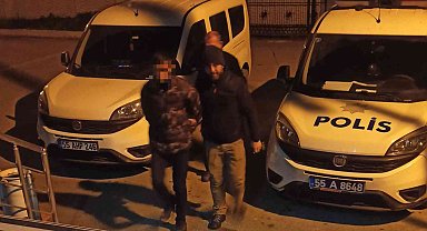 Durdurulan araçta bıçak ve uyuşturucu ele geçti