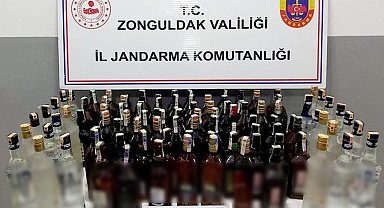 Durdurulan araçtan çok sayıda kaçak alkol ele geçirildi