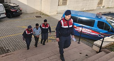 Edremit'te suç makinesine jandarmadan şafak operasyonu