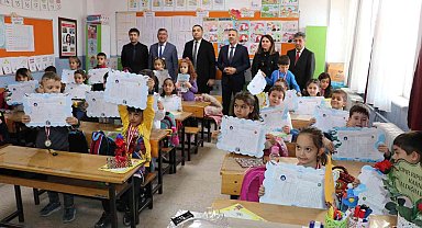 Eğirdir'de 4 Bin 599 Öğrenci, 423 Öğretmen yarıyıl tatiline girdi