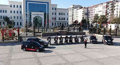 Elazığ'da 'Yunus Timlerinden' gövde gösterisi